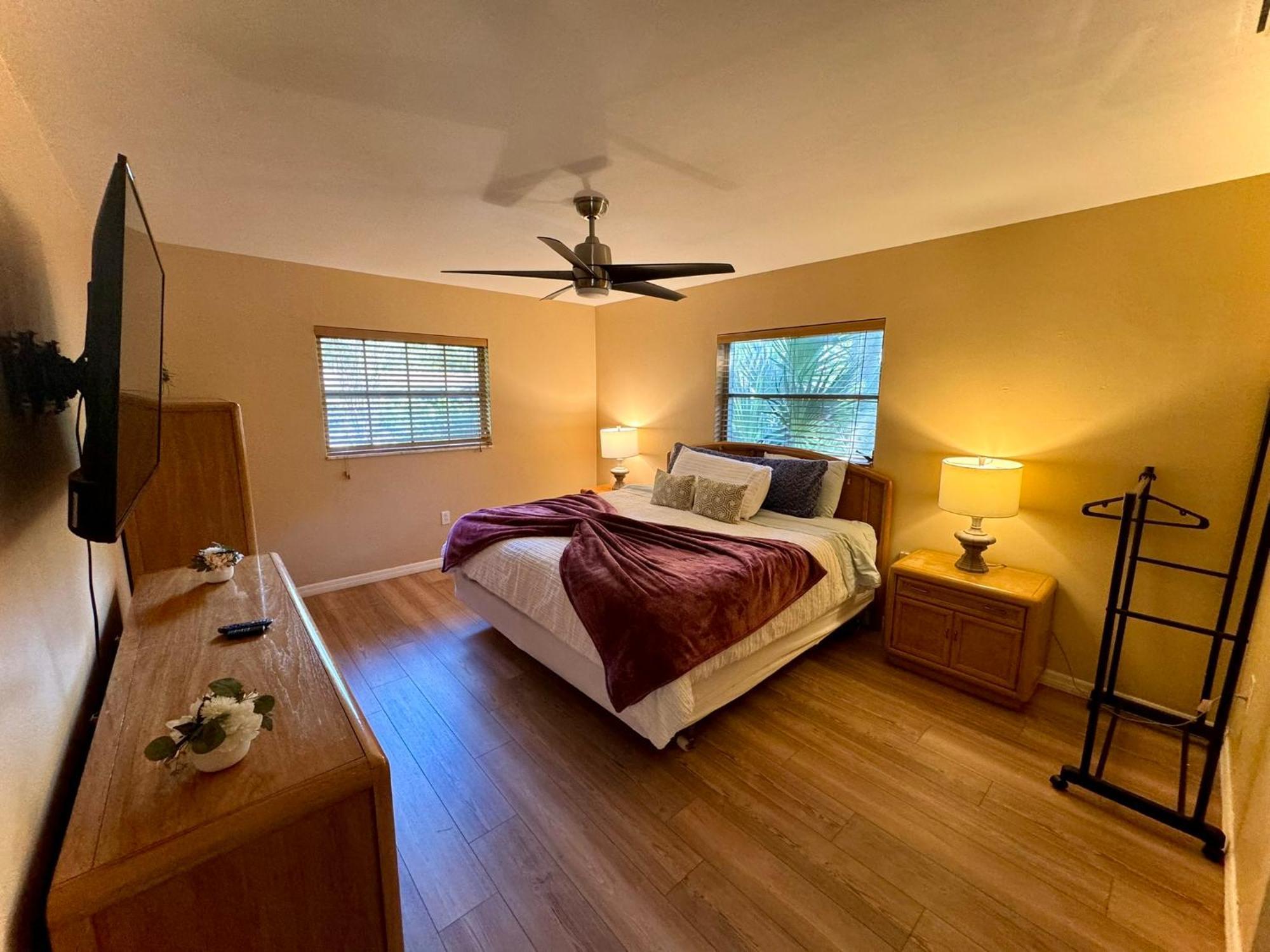 Casa vacanze 4 Bedroom Vacation With Amazing Backyard